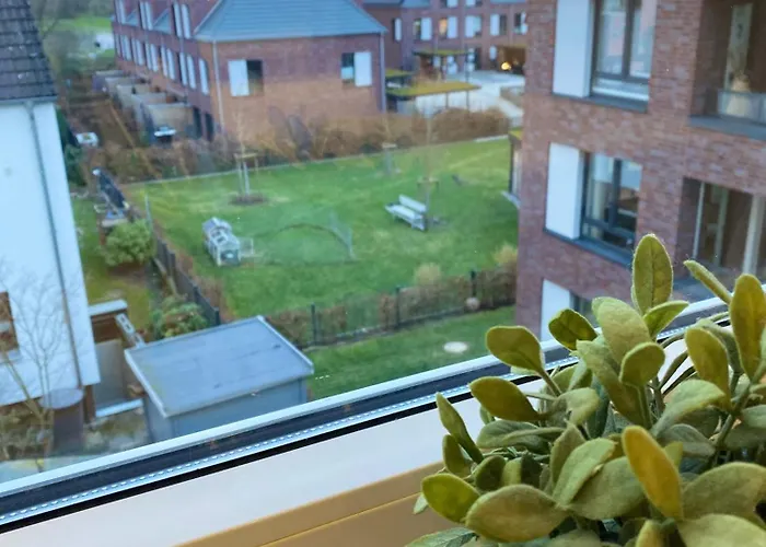 Schoene Wohnung In Charmanter Stadtvilla Messenaehe