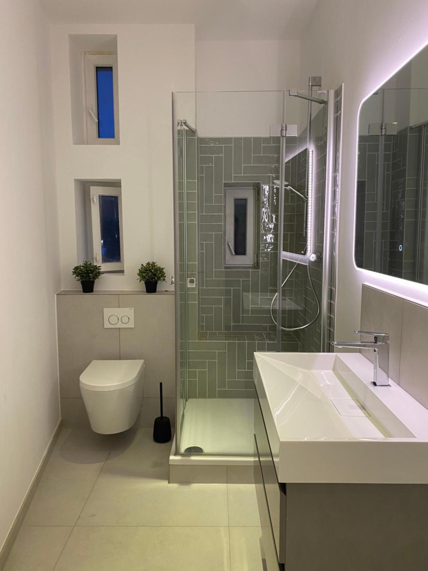 Schoene In Charmanter Stadtvilla Messenaehe Apartament *